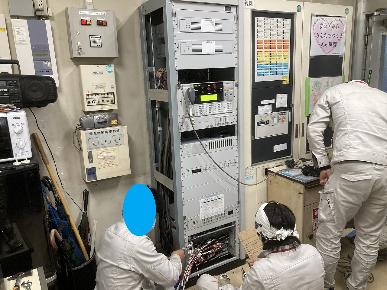 非常放送アンプ(自立式)の更新工事を完了致しました。